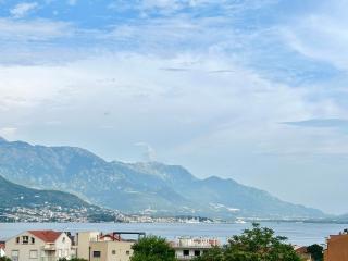 SeaSide Holiday Apartment - 4
