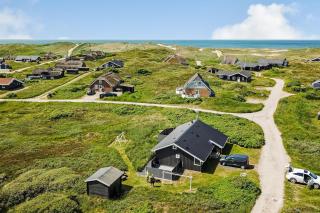 Spaceous Wooden Holiday House With Spa - Sj724 - 0