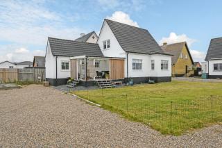 Hyggeligt Helårshus I 2 Plan For Enden Af En Blind Vej Sj1072 - 0