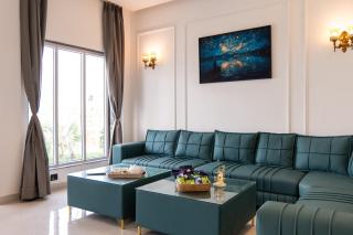 ELIVAAS Signature JP Farmstay 5-BHK Retreat with Kids' Room, Bar Area & Sit-out - 6