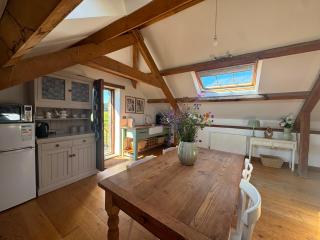 The Old Stable Block - Flat 2 - 7