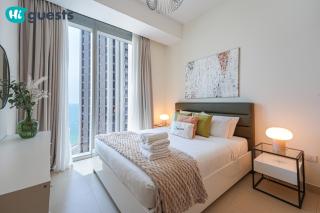 HiGuests - Waterfront Luxe Apt with Bluewaters Island Views - 2