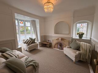 Rose Villa Cottage - 7