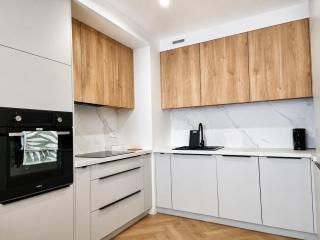 Scandinavian Apartment with Garage near City Centre - 4
