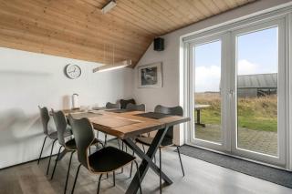 Holiday Home With Jacuzzi And Sauna - Sj555 - 1