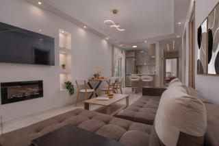 Solene Suite - Luxury Seaside - 5' to City Center - 6