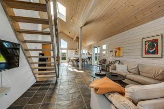 Beautiful, Modern Wooden House With Views-Sj844 - 5