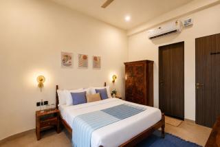 ELIVAAS Signature Belvedere Villa 4-BHK Villa With Pool, Garden & Bar - 7
