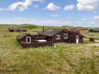 Flot Feriehus Med Udendørs Spa Sj628 - 0