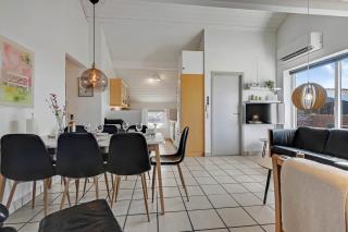 Holiday House With Whirlpool And Sauna - Sj517 - 4
