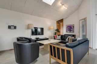 Large Home W Pool & Fun By The North Sea - Sj300 - 4