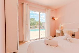 3 chambres Piscine terrasse climatisation CE - 6