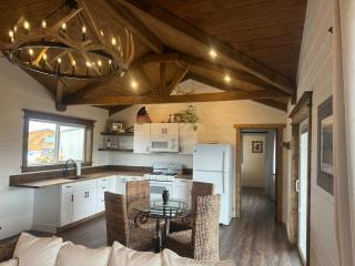 New Listing! Rocky Mountain Double Master Suite - 3