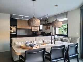 Modern Alpine Retreat Garden and Panoramic Views - 3
