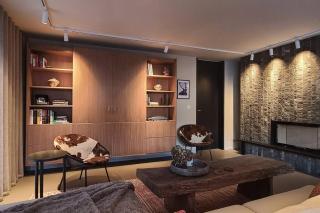 Modern Alpine Retreat Garden and Panoramic Views - 2