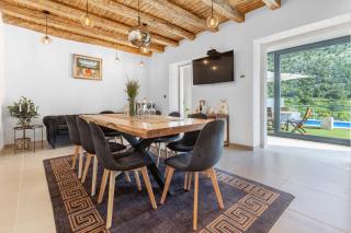 Stone Haven Villa - 8