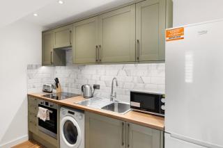 Relaxing 1BR Flat Near Transport in Beckenham - 4