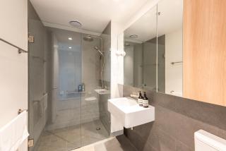 Brunswick Retreat! 5th floor 1-bed Unit w Parking - Melbourne - 7