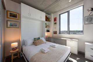 Brunswick Retreat! 5th floor 1-bed Unit w Parking - Melbourne - 3