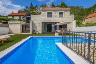 Stone Haven Villa - 9