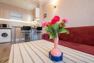 Well-Styled Bright and Cozy Escape - 8