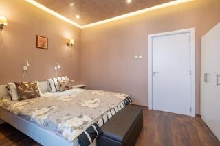 Well-Styled Bright and Cozy Escape - 5