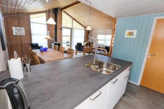 Cozy Cottage With Wooden Stove By The Sea - Sj732 - 6
