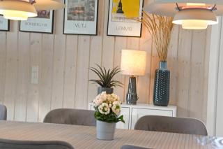 Spacious Well-Kept Summerhouse By North Sea Sj593 - 1