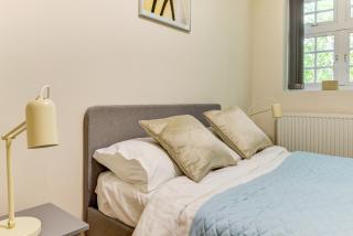 Livingo Redhill Town Centre Apartments - 5