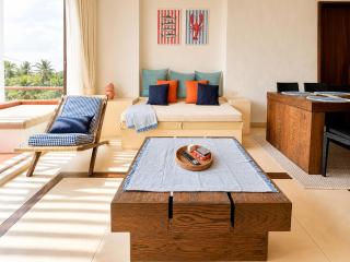 Hua Hin Beach Front Condo - Med style Suite Room - 5
