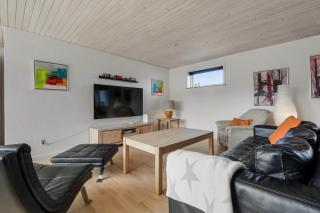Spacious House At The End Of A Cul-De-Sact Sj1014 - 4