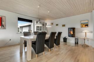 Spacious House At The End Of A Cul-De-Sact Sj1014 - 1