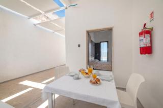 Casa Miggiano 6 BR Apartment in Town - Happy Rentals - 0
