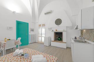 Casa Miggiano 6 BR Apartment in Town - Happy Rentals - 7