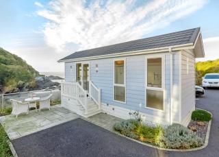 Beach Cove Coastal Retreat - 6