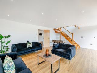 Juglans Barn - 6