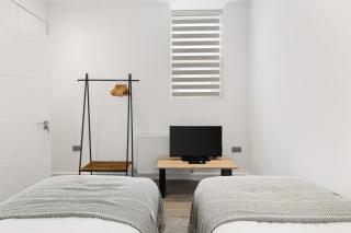 Elegant 1BR Apartment in Leafy Beckenham - 5
