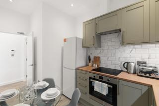 Elegant 1BR Apartment in Leafy Beckenham - 3