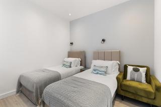 Elegant 1BR Apartment in Leafy Beckenham - 0