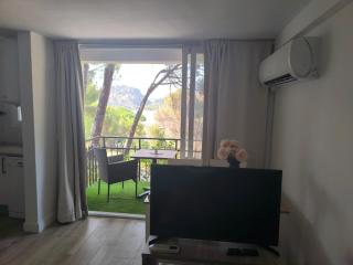 Flat with views of and a chill-out terrace - 4