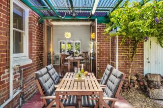 New! West Leederville Lakeside Home - 9