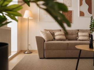 Azoria Stay Near IOR Park and Nicolae Grigorescu Metro Station - 9