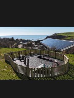 2-Bed caravan at Ladram Bay holiday Park - 9