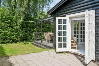 Beautiful Cabin 3 Min Walk to Hornbaek Beach - 8
