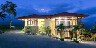 Cozy & Luxurious 2 bedroom villa - 9