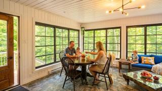 Chalet Brise du Nord with Private Spa and Pool Table & Games - 9