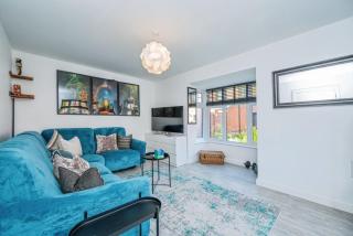3BR Detached l SuperKing l Parking x2 l Sleeps 7 - 5
