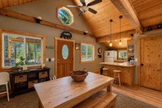 Lil Bigfoot Chalet - 2
