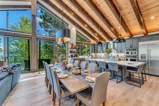 Updated Tahoe Retreat - AC & Hot Tub Lake Views - 7