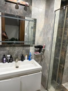 Comfort 2BHK Self CheckIn DHA Lahore - 9